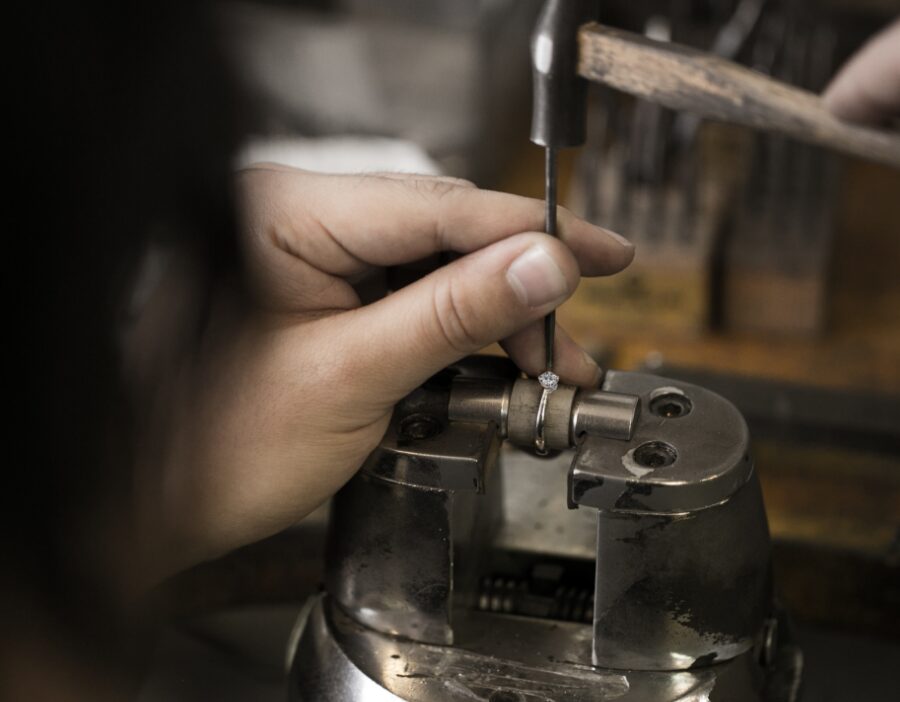 職人による製作