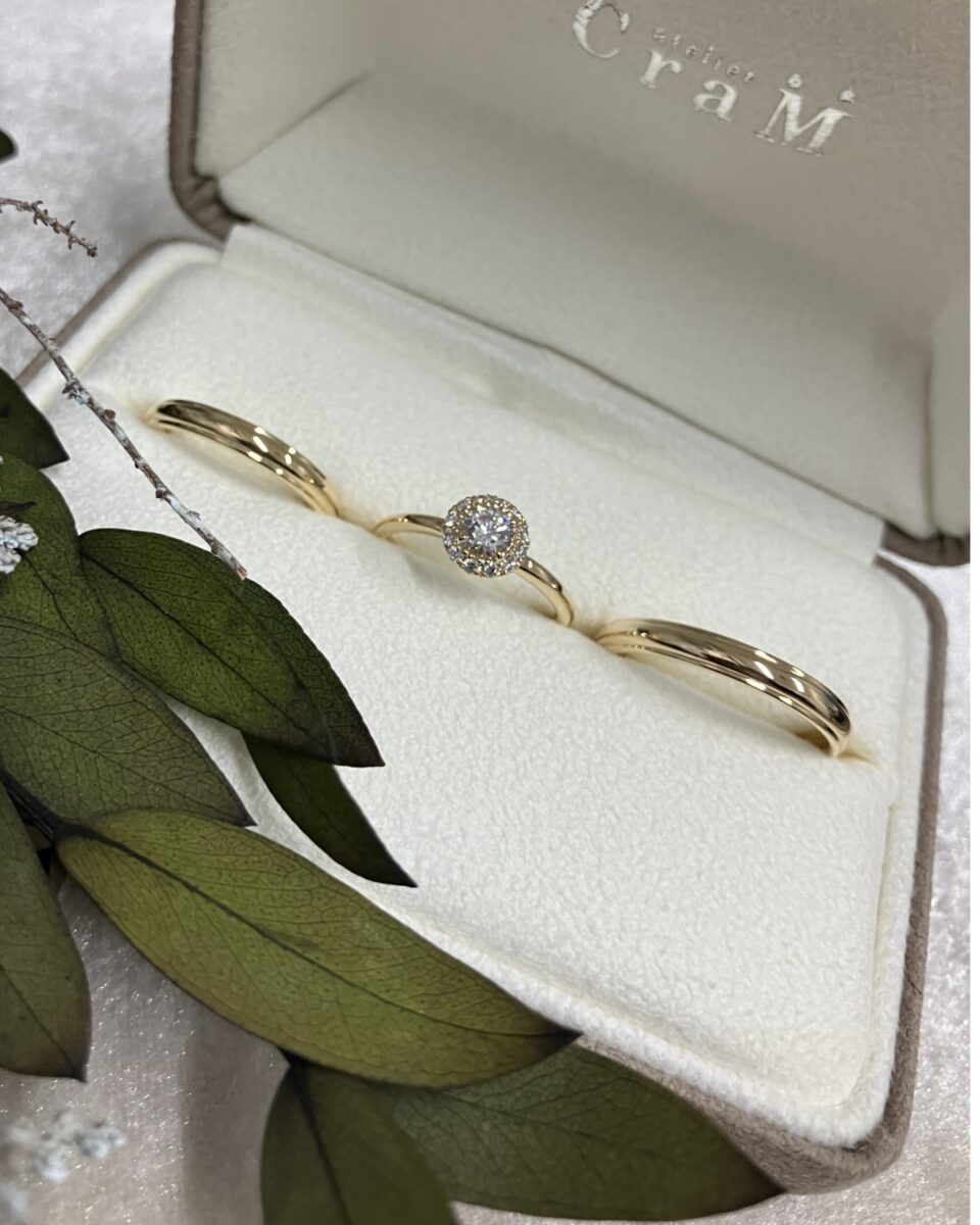婚約指輪と結婚指輪の重ね付け