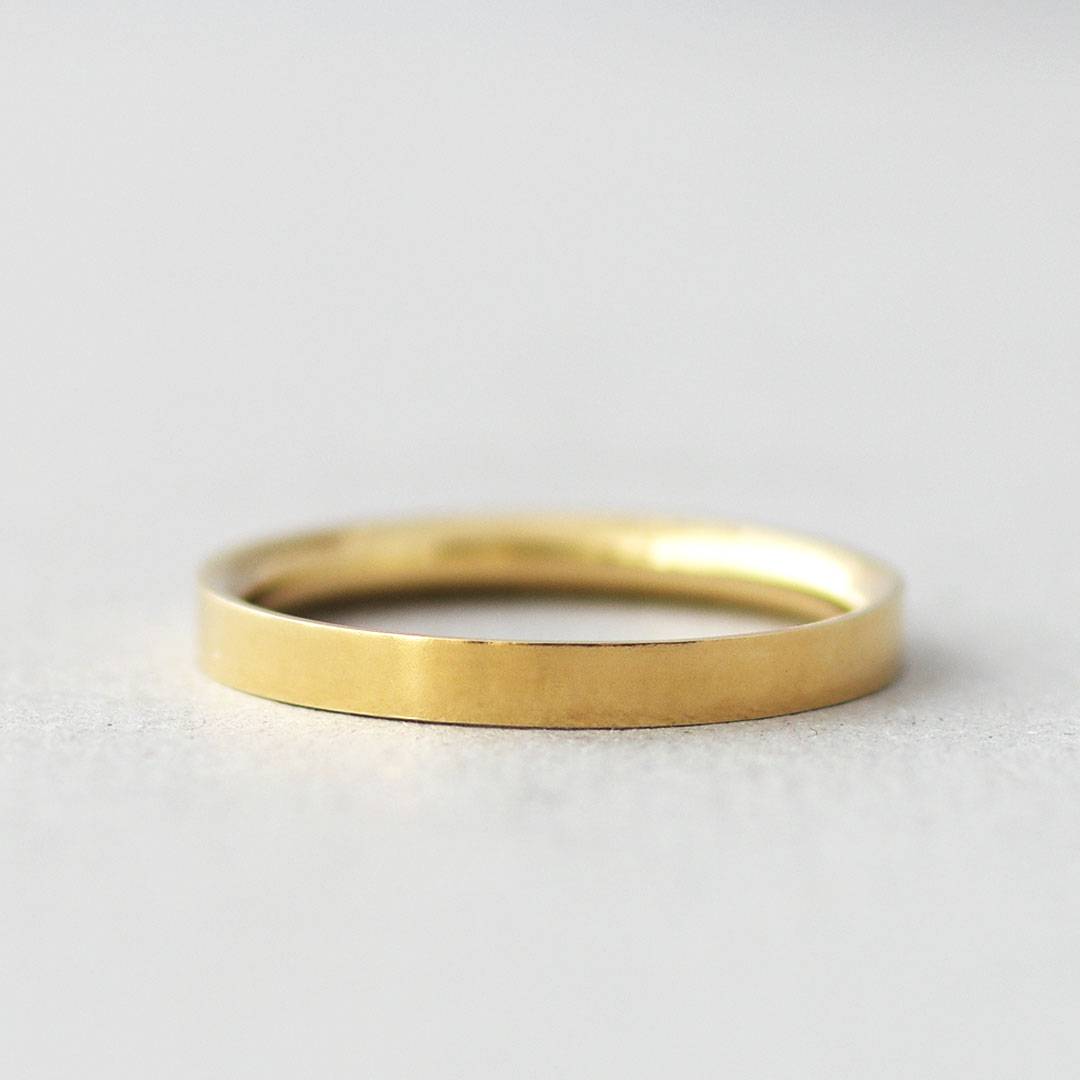 シンプルな結婚指輪（マリッジリング）