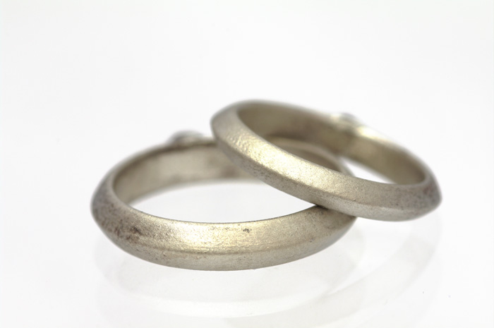 鋳造上がりの結婚指輪