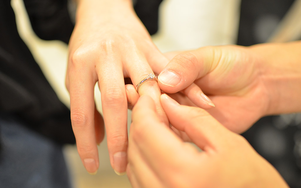 婚約指輪でプロポーズ
