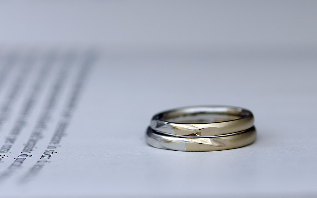 コンビネーションデザインの結婚指輪