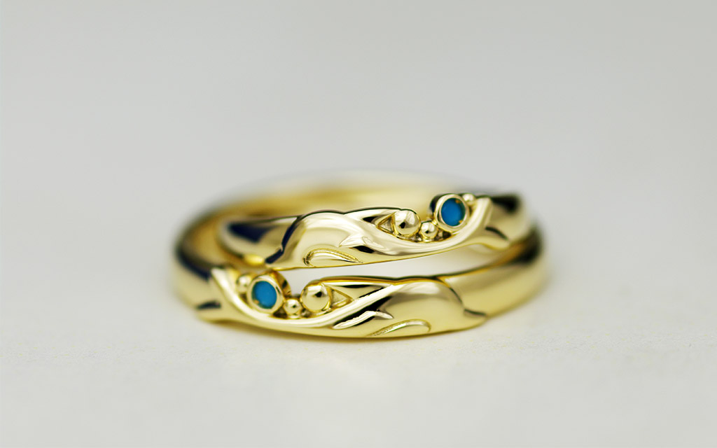 イルカモチーフの結婚指輪