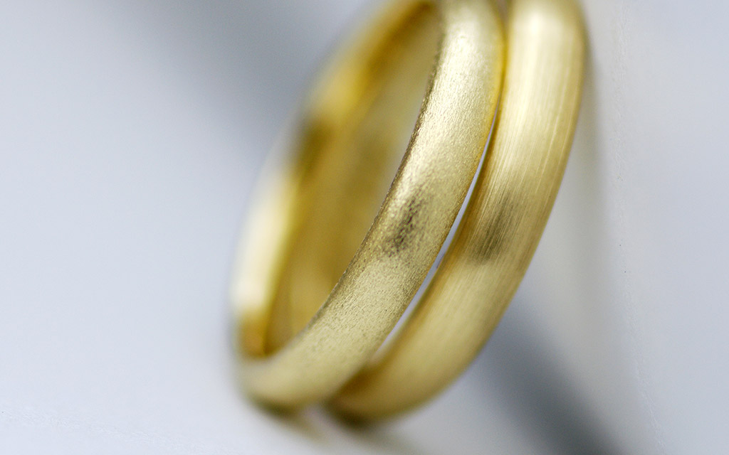 マット加工の施された結婚指輪・マリッジリング