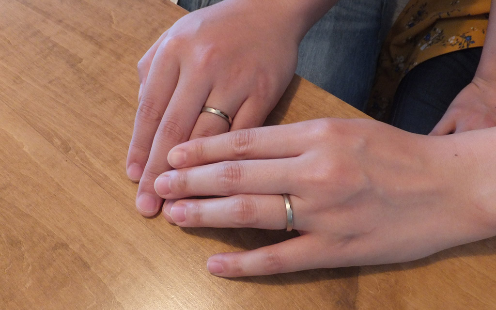 アトリエクラムで結婚指輪をオーダーメイドした新潟県出身で東京都在住のカップル