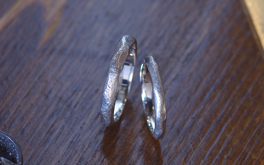 新潟の結婚指輪専門店のセミオーダーブランドで購入されたマリッジリング