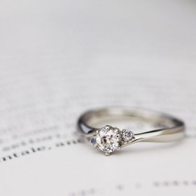 オーダーメイドジュエリー工房アトリエクラムで作った手作りの婚約指輪（エンゲージリング）