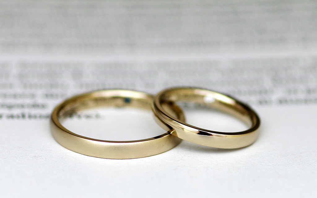 アトリエクラム長岡店で仕立てられた人気のブラウンゴールドを使った結婚指輪・マリッジリング