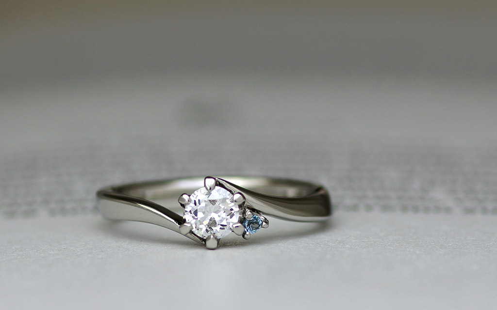 アトリエクラム新潟店で手作りされた大粒ダイヤモンドの婚約指輪・エンゲージリング