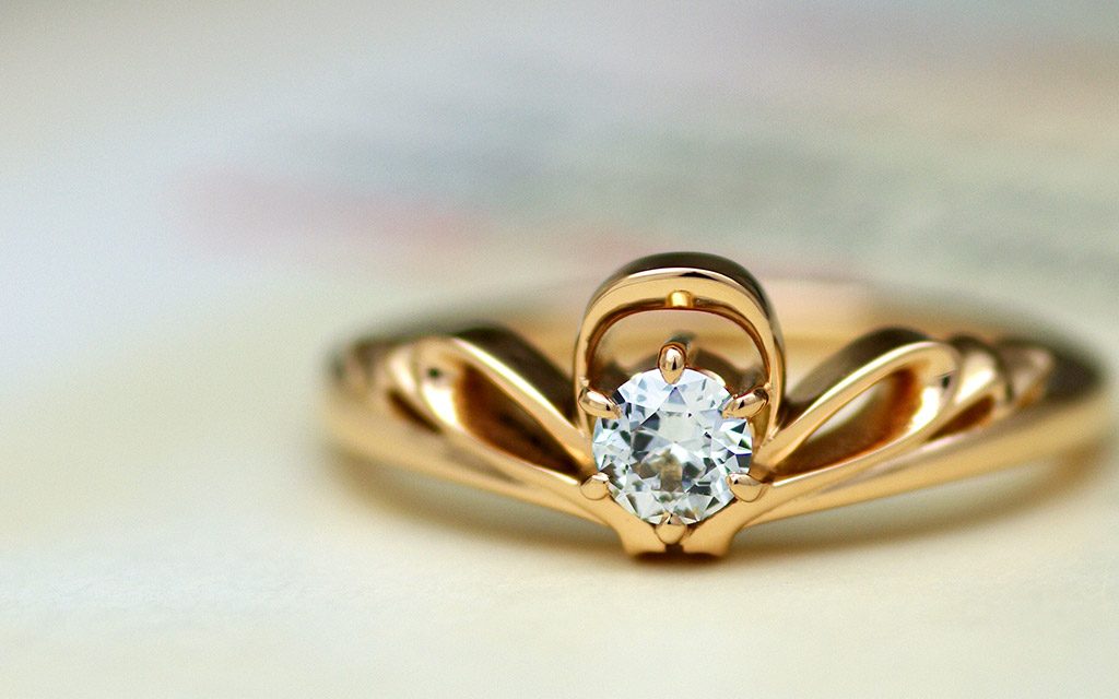 七夕をイメージしたピンクゴールドの婚約指輪・エンゲージリング