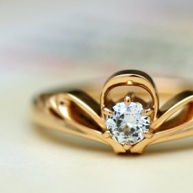 七夕をイメージしたピンクゴールドの婚約指輪・エンゲージリング