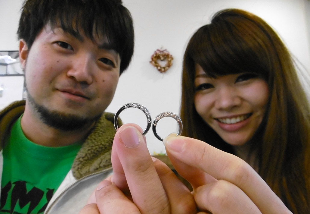 アトリエクラム新潟店で結婚指輪をフルオーダーメイドした三条市のご夫婦