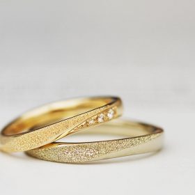 人気急上昇中の安いけどかわいいピンクゴールドと大人な雰囲気のブラウンゴールドの結婚指輪