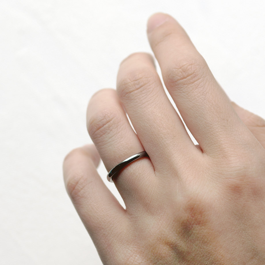 タンタルの結婚指輪