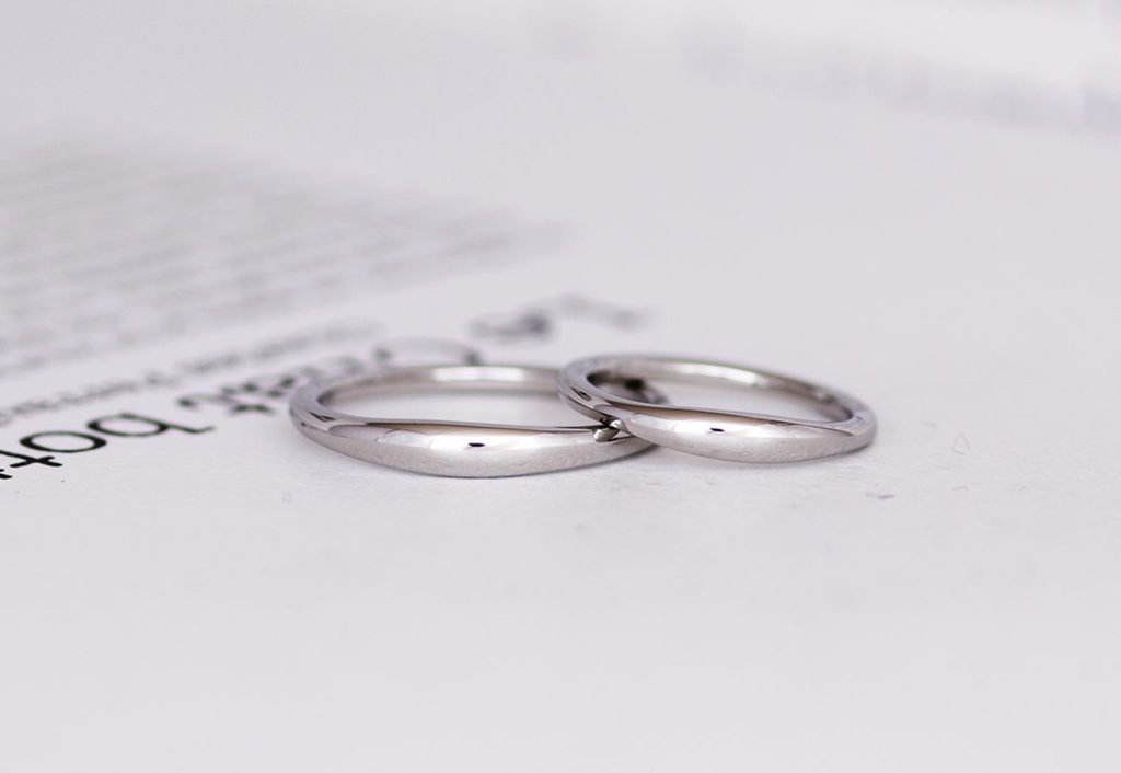 サージカルステンレスの結婚指輪