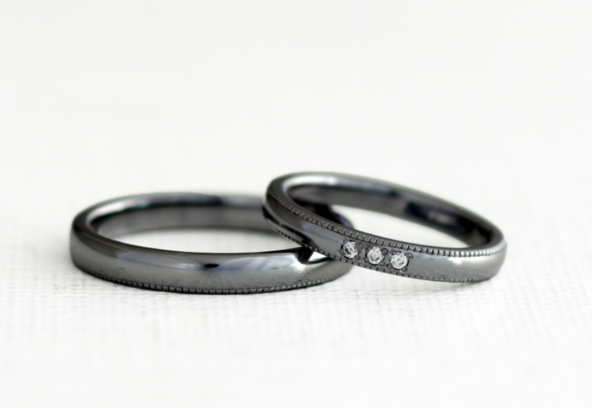 タンタルの結婚指輪 参考価格：¥382,030（2本）