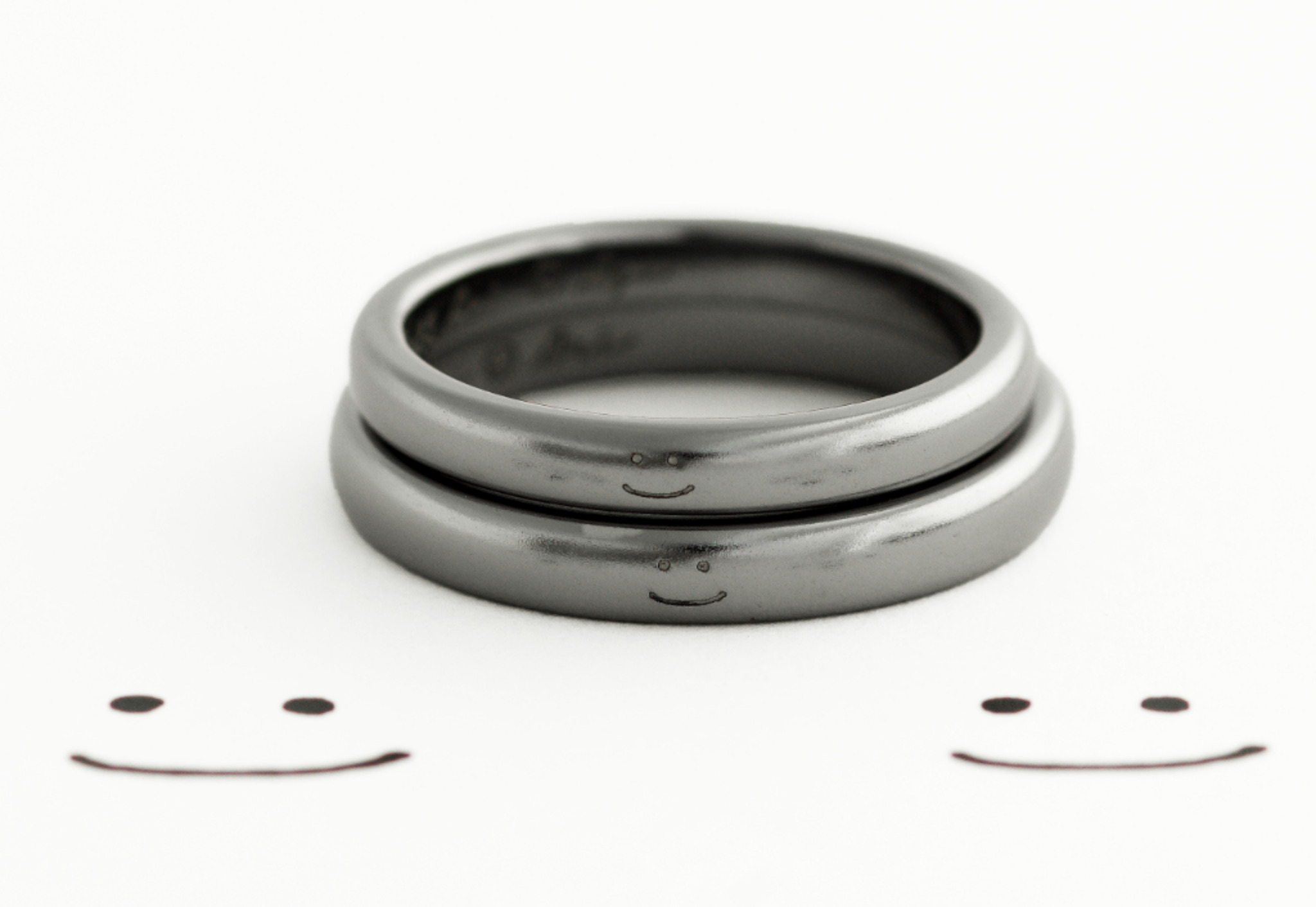 タンタルの結婚指輪 参考価格：¥314,000（2本）