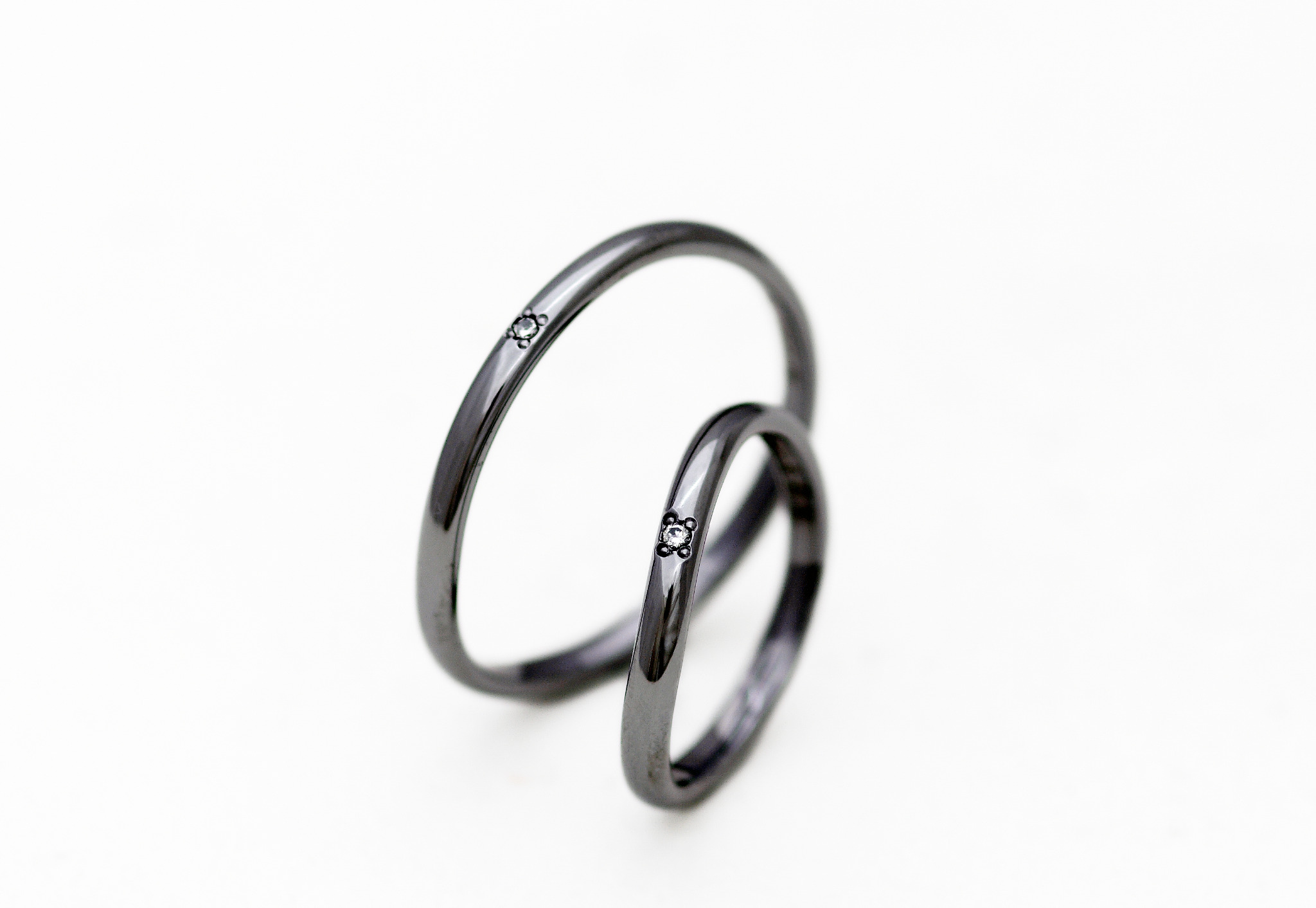 タンタルの結婚指輪 参考価格：¥244,200（2本）