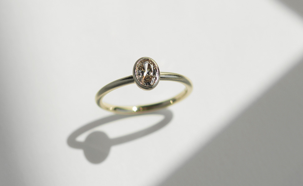 ブラウンダイヤモンドの婚約指輪